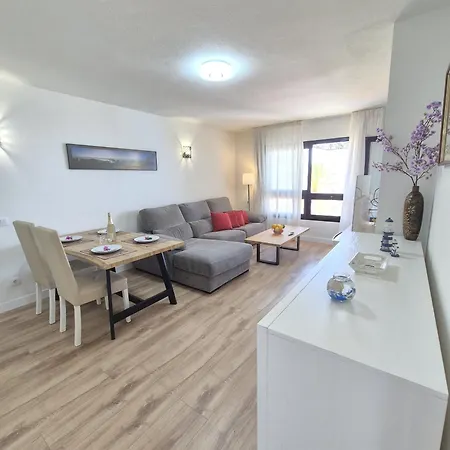 Dona Lola Claudia Cs125 * MIJAS COSTA
