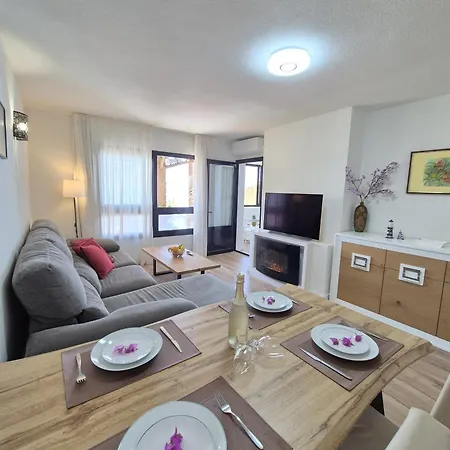 Apartment Dona Lola Claudia Cs125 *